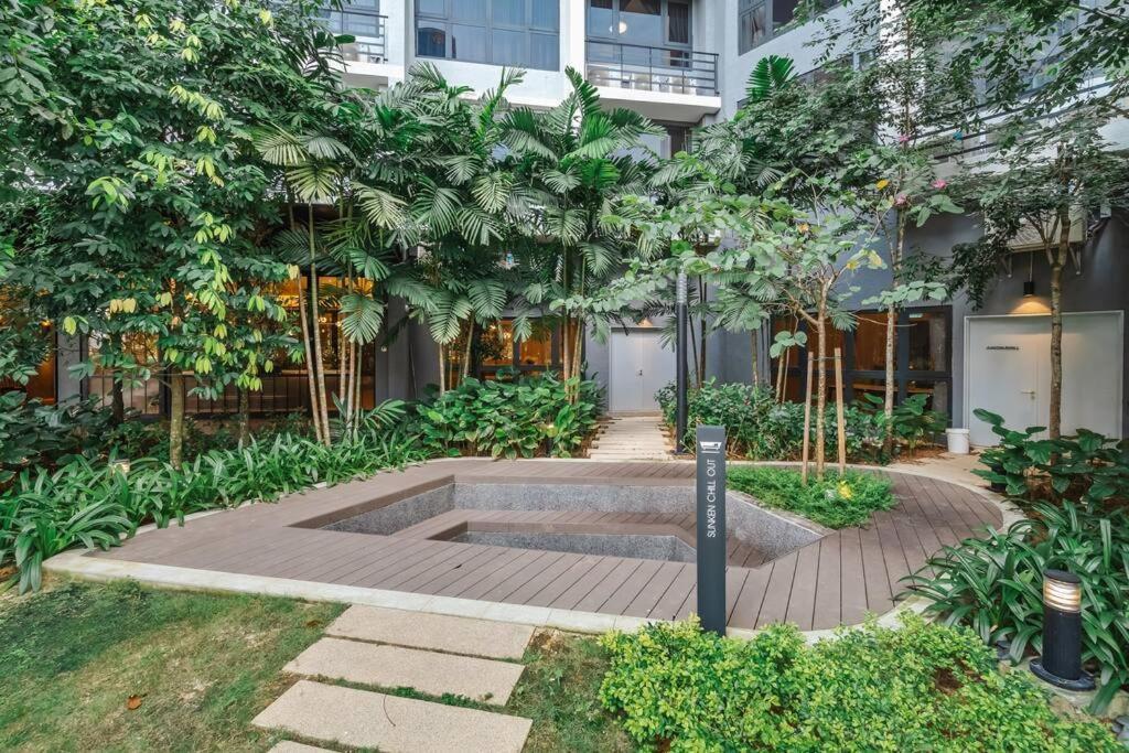 Agile-5mins To Pavillion & Trx-ps4-new Unit * Kuala Lumpur